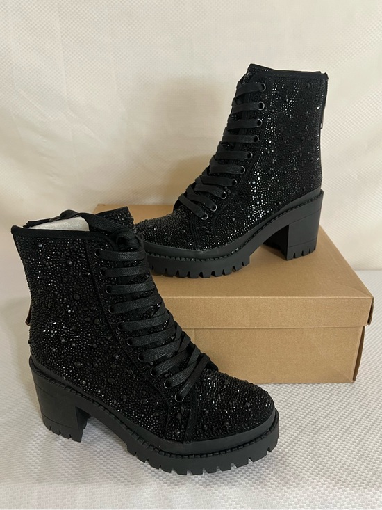 Steve Madden Shoes - NEW STEVE MADDEN PASS BLACK BOOTS Size: 7
